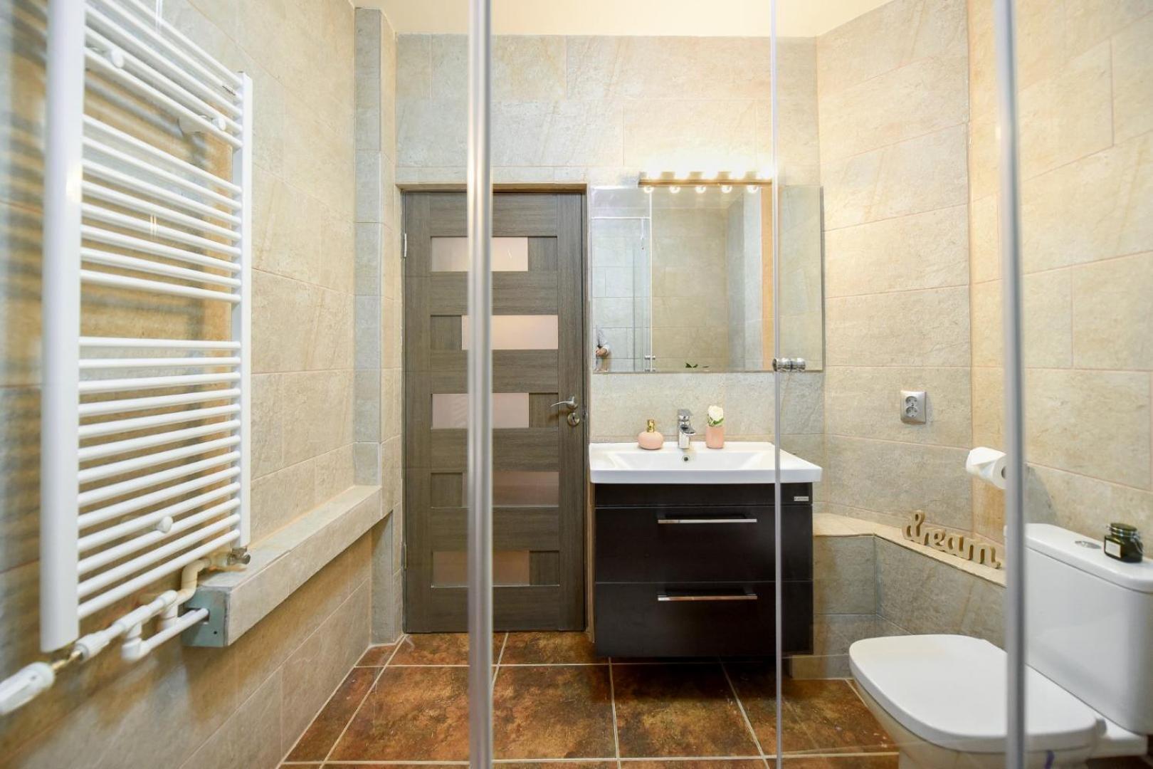 Historic Charm, Modern Comfort - Accommodation In The Heart Of The Old Town Βουκουρέστι Δωμάτιο φωτογραφία