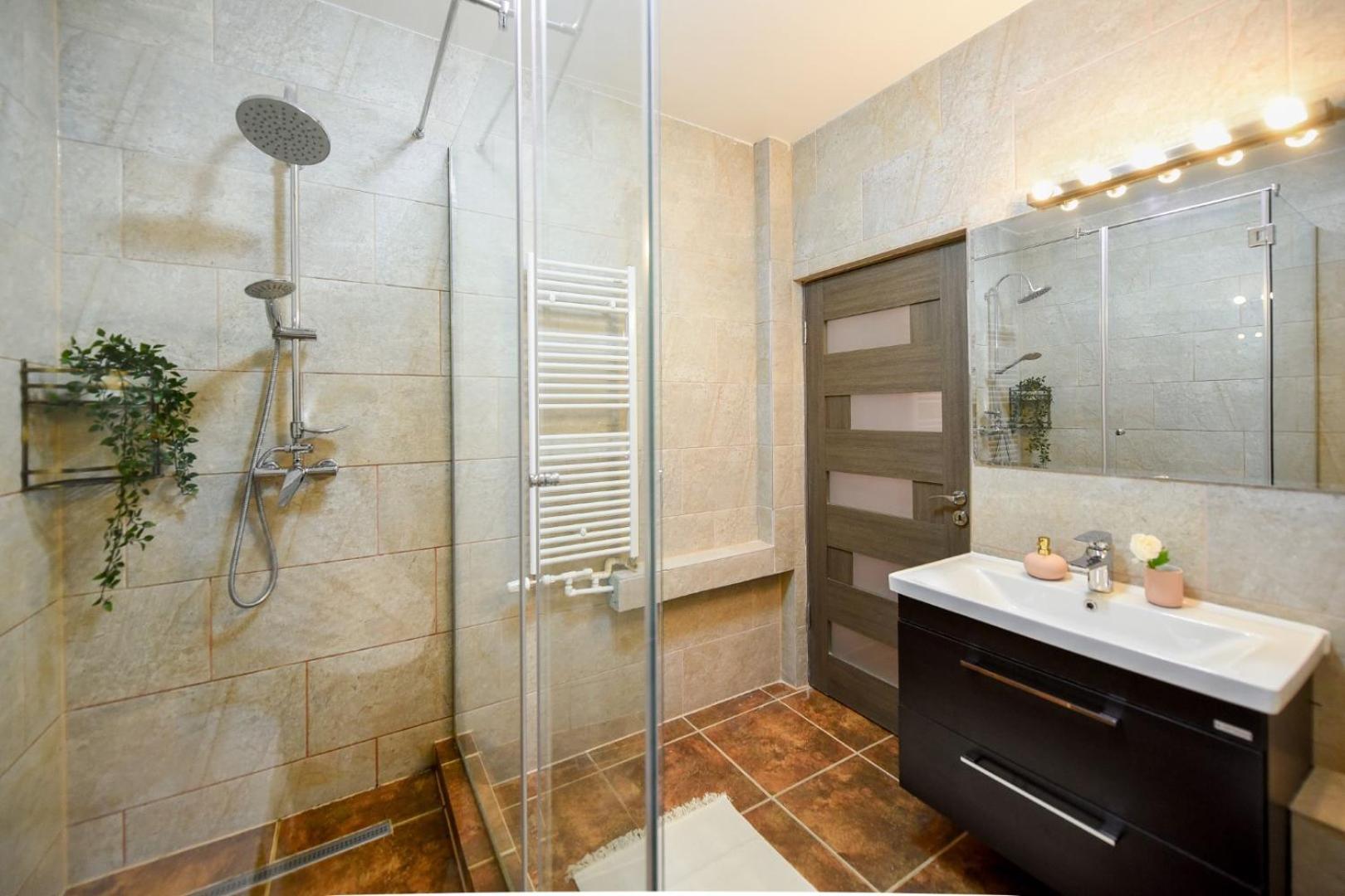 Historic Charm, Modern Comfort - Accommodation In The Heart Of The Old Town Βουκουρέστι Δωμάτιο φωτογραφία