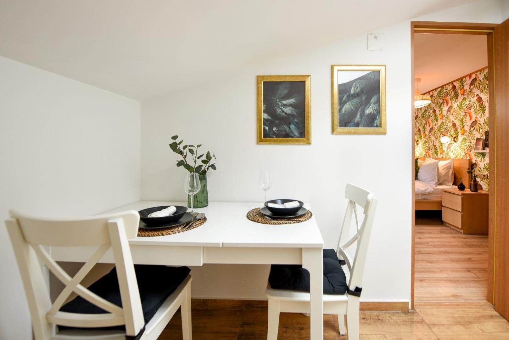 Historic Charm, Modern Comfort - Accommodation In The Heart Of The Old Town Βουκουρέστι Δωμάτιο φωτογραφία