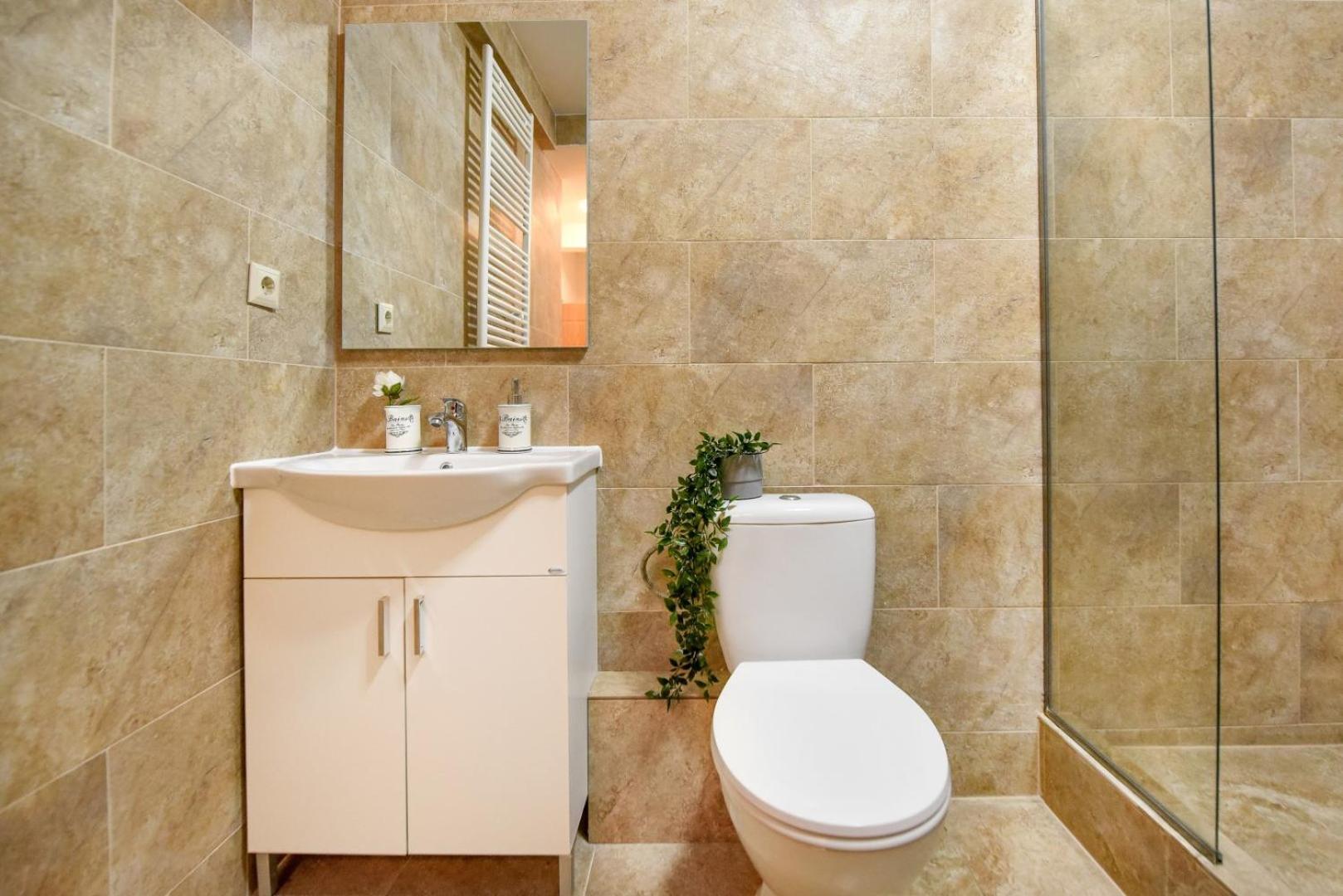 Historic Charm, Modern Comfort - Accommodation In The Heart Of The Old Town Βουκουρέστι Δωμάτιο φωτογραφία